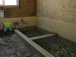 長寿温泉 「 桜 」 浴室
