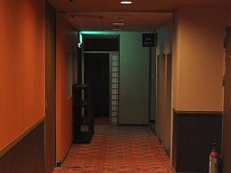 「 ホテル角萬 」 家族風呂へ向かう廊下