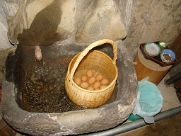 「 米屋別荘 」 温泉卵