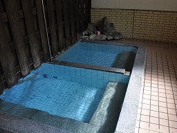 寺尾野共同浴場 「 女湯 」 湯船